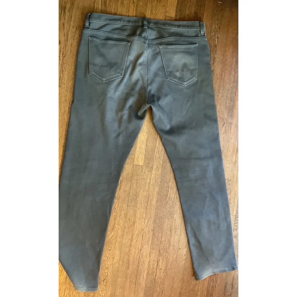 Banana Republic Traveler Pant 35 x 32